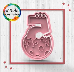 4562-Huevo-dino-lunares5.91